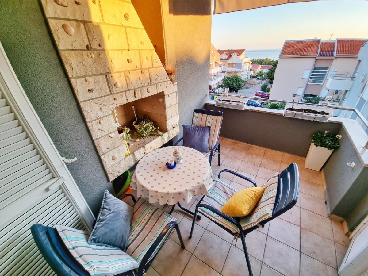 Deluxe Novalja Apartment Bagian luar foto