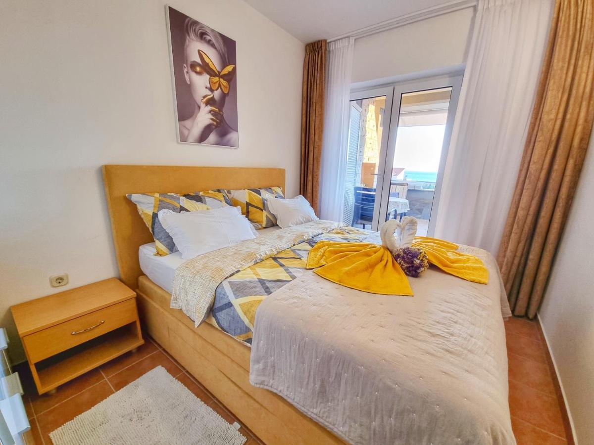 Deluxe Novalja Apartment Bagian luar foto