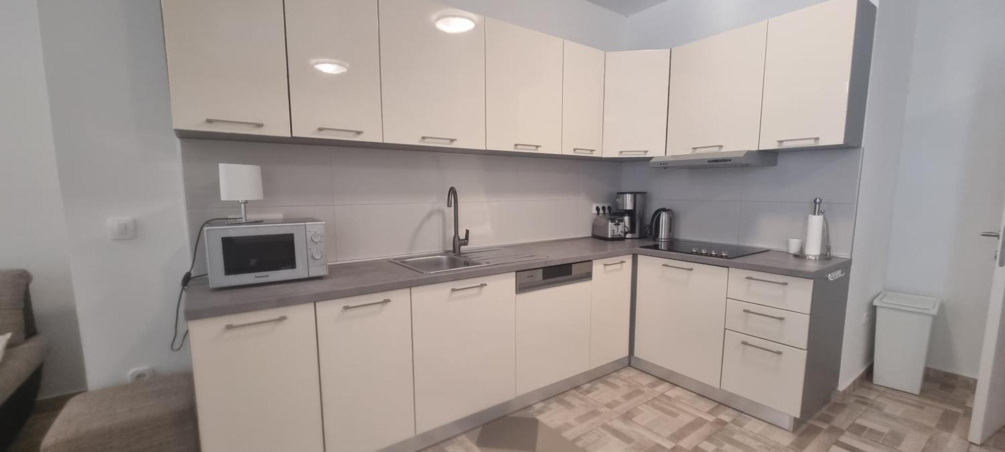 Deluxe Novalja Apartment Bagian luar foto